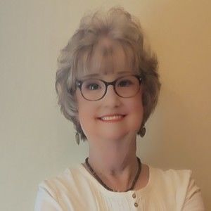 Meet your Posher, Connie